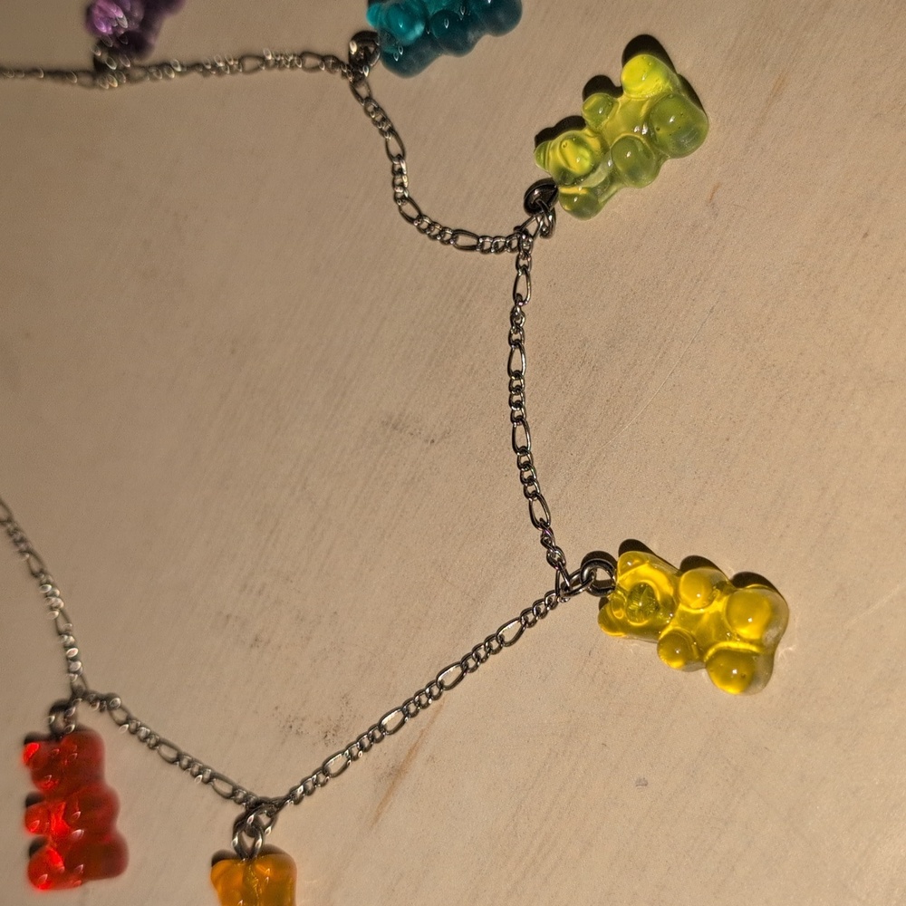 ❤️‍🔥10/$10❤️‍🔥 Rainbow Gummy Bear Necklace - Picture 2 of 4